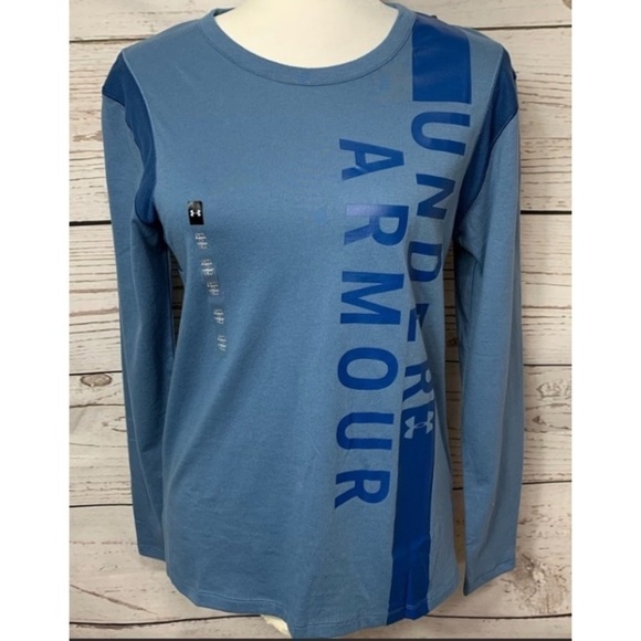 NWT UA Loose Fit Heat Gear Long Sleeve Top Small - Picture 1 of 7